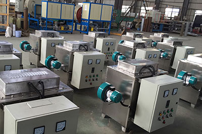 寶雞巨偉鈦業(yè)主營產(chǎn)品有鈦合金鍛件,鈦合金棒,鈦合金加工件,鈦合金異形件,鈦靶,鉻靶,鋯靶,3D打印制粉鈦棒,鈦合金餅,鈦合金法蘭,鈦環(huán),鈦合金螺絲,鈦合金管,鈦合金方塊,TC4鈦合金鍛件,TC11鈦合金鍛件,TA15鈦合金鍛件,TC4鈦合金棒,TC11鈦合金棒,TC4鈦合金加工件,TA2鈦合金加工件,TC4鈦合金異形件,TA2鈦合金異形件,鈦靶材,鉻靶材,鋯靶材,TC4 3D打印制粉鈦棒,TA1 3D打印制粉鈦棒,TC4鈦合金餅,TC11鈦合金餅,TA15鈦合金餅,TC4鈦法蘭,TC11鈦法蘭,TA2鈦法蘭,TC4鈦合金環(huán),TC11鈦合金環(huán),TA15鈦合金環(huán),TC4鈦合金螺絲,TA2鈦合金螺絲,TC11鈦合金管,TA15鈦合金管,TC11鈦合金方塊,TC4鈦合金方塊,TA2鈦合金方塊,規(guī)格齊全，庫存充足